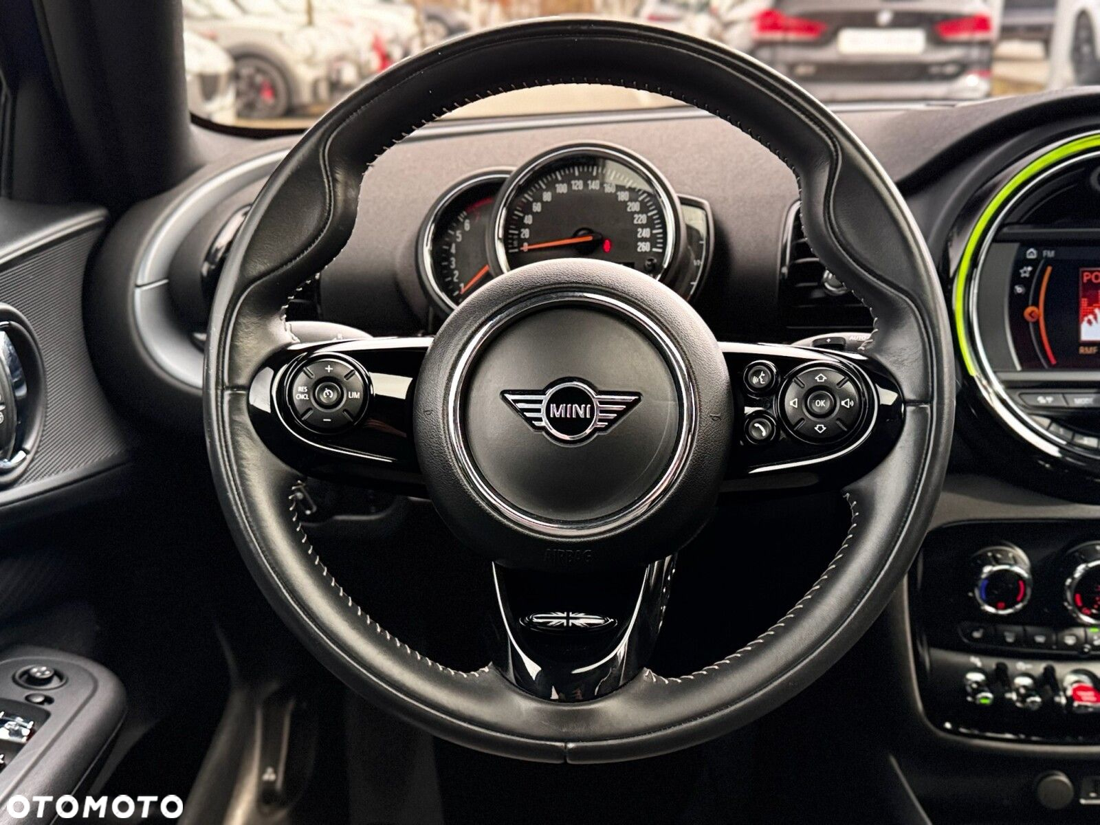 MINI Clubman - 16