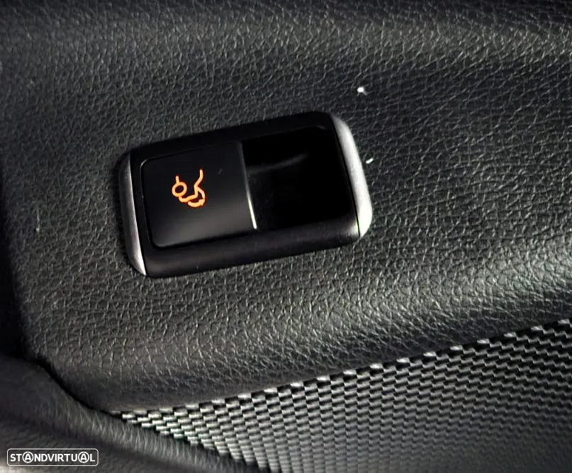 Mercedes-Benz CLA 45 AMG 4Matic 7G-DCT - 25