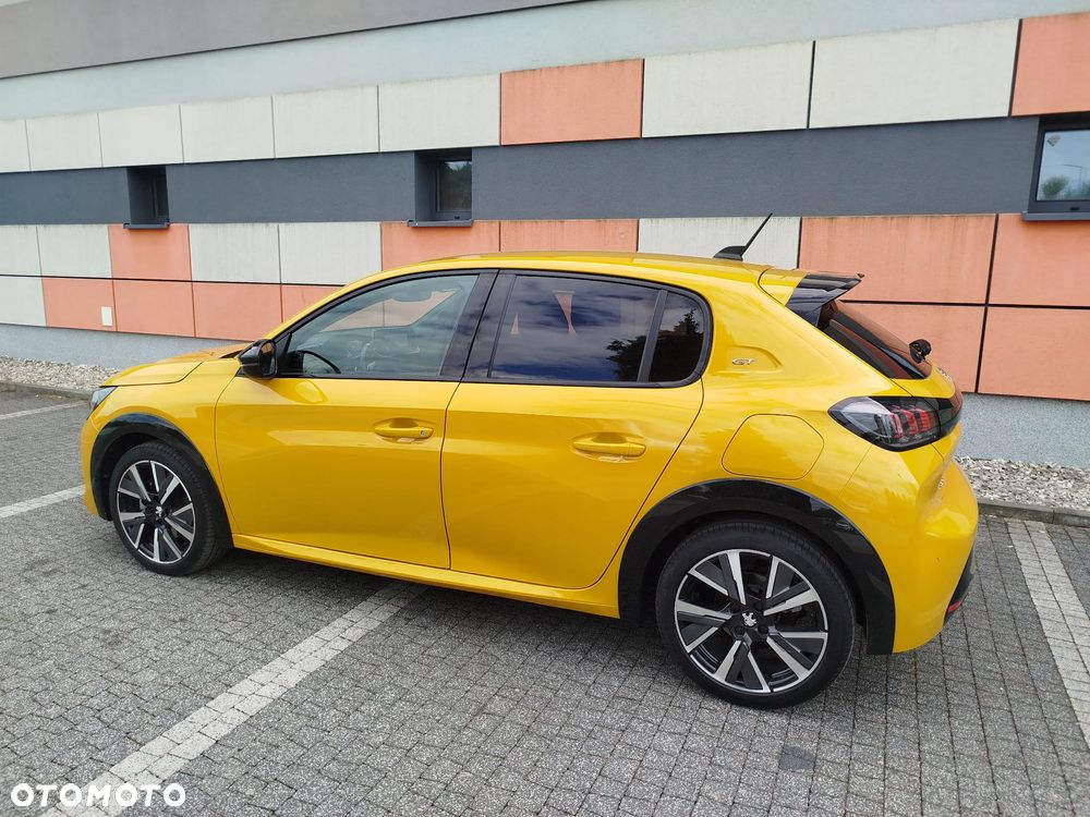 Peugeot 208 PureTech 130 EAT8 GT Pack - 3