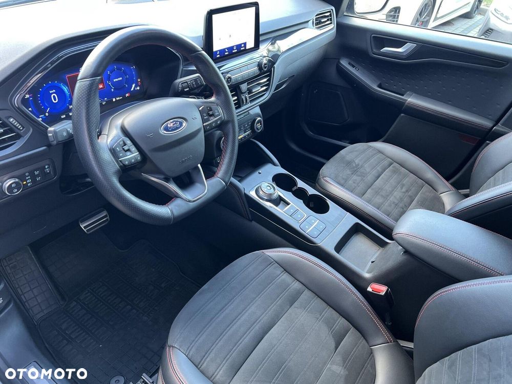 Ford Kuga - 10