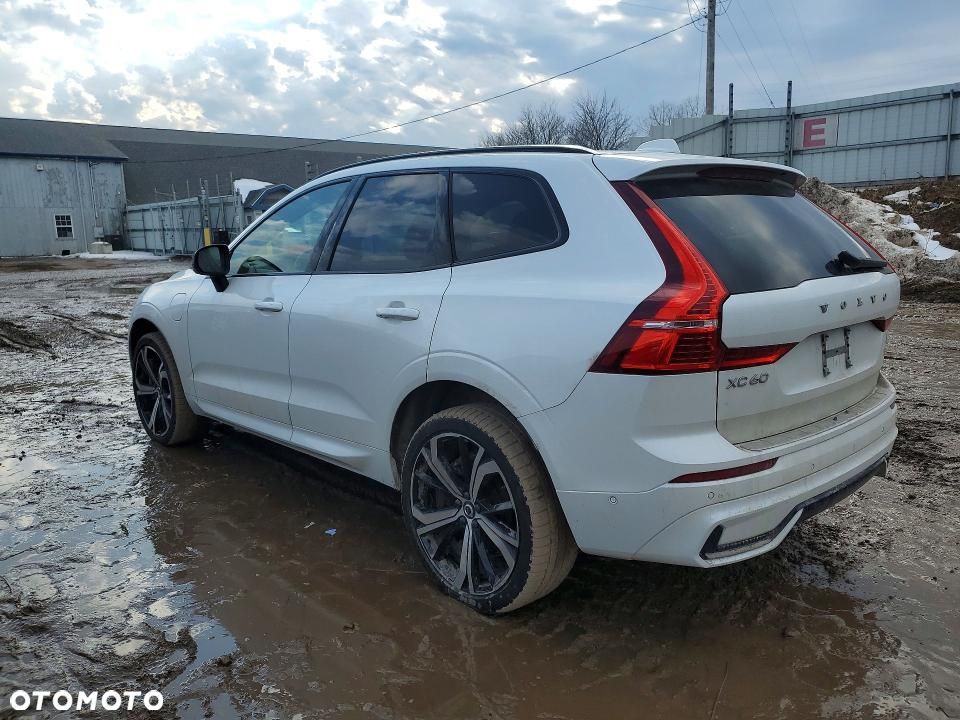 Volvo XC 60 - 4