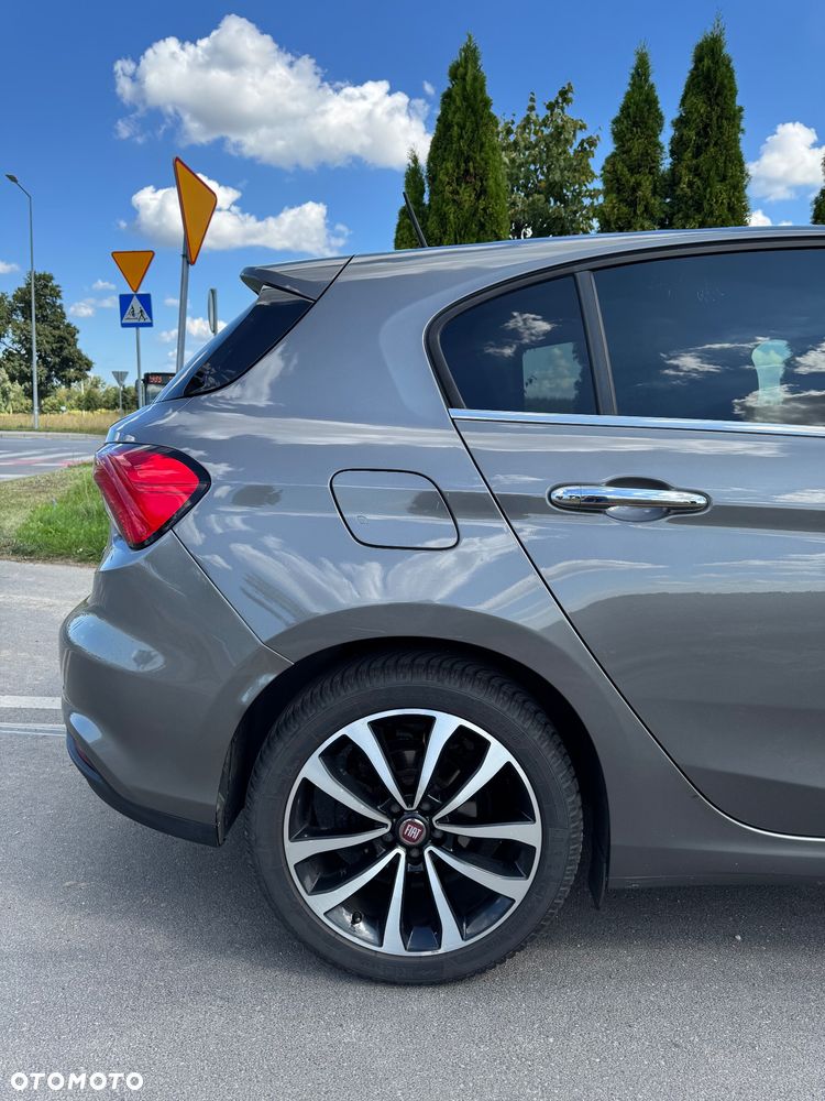 Fiat Tipo 1.6 MultiJet 16v Lounge - 11