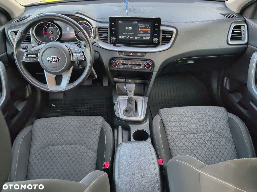 Kia Ceed 1.6 CRDi SCR M DCT - 9