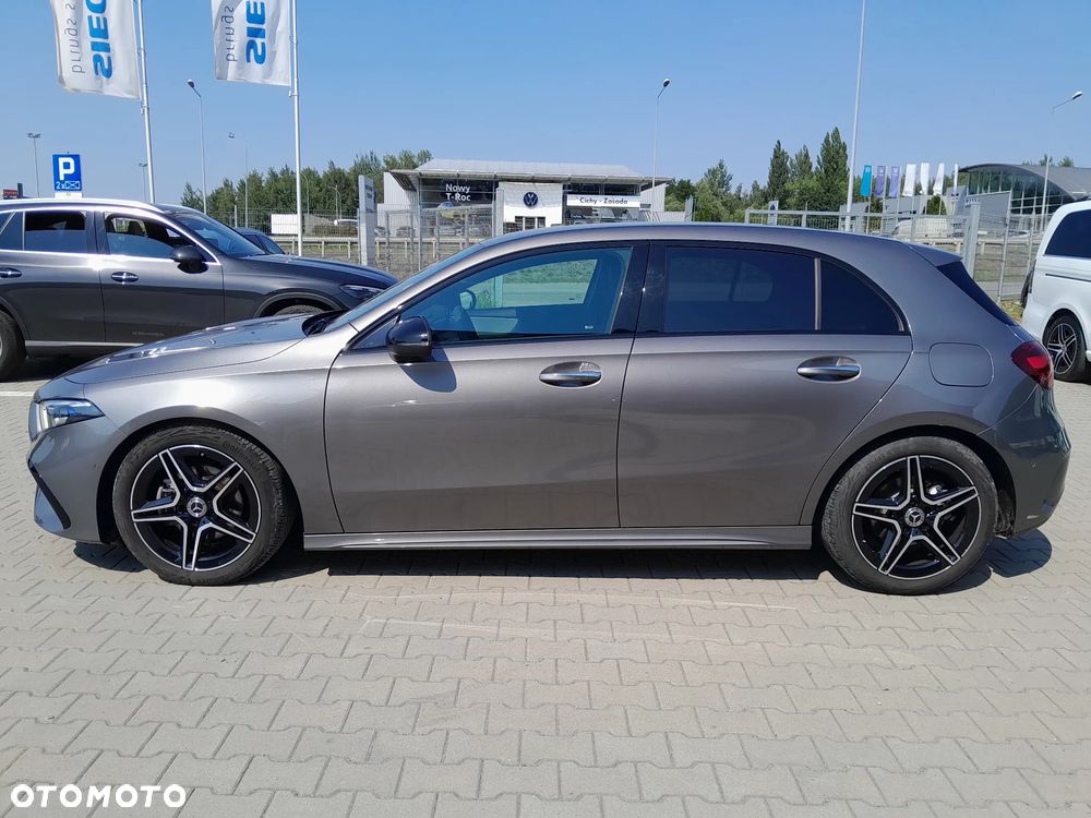 Mercedes-Benz Klasa A 200 AMG Line 7G-DCT - 3
