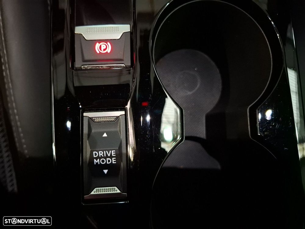 Peugeot e-208 50 kWh GT - 21