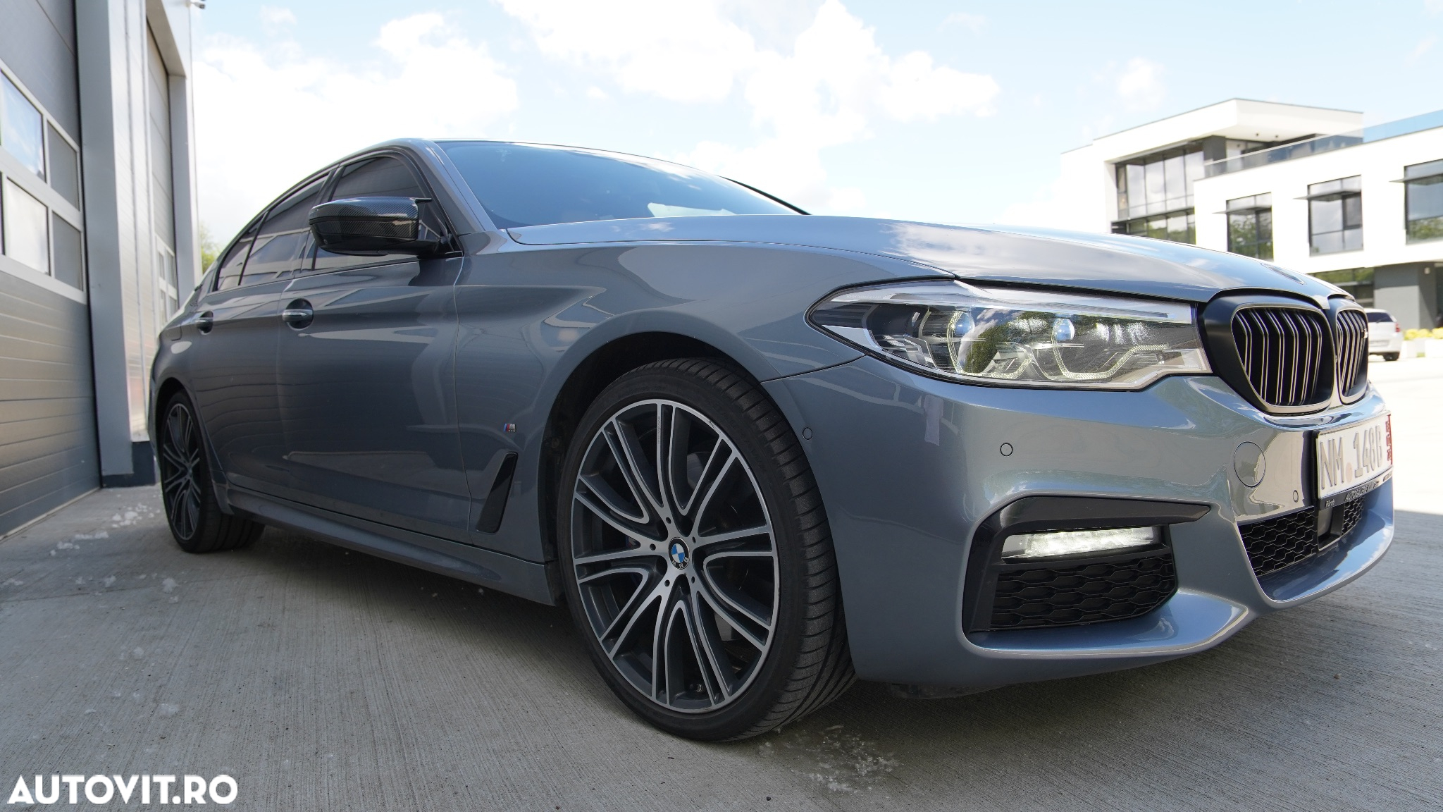 BMW Seria 5 520i AT - 21