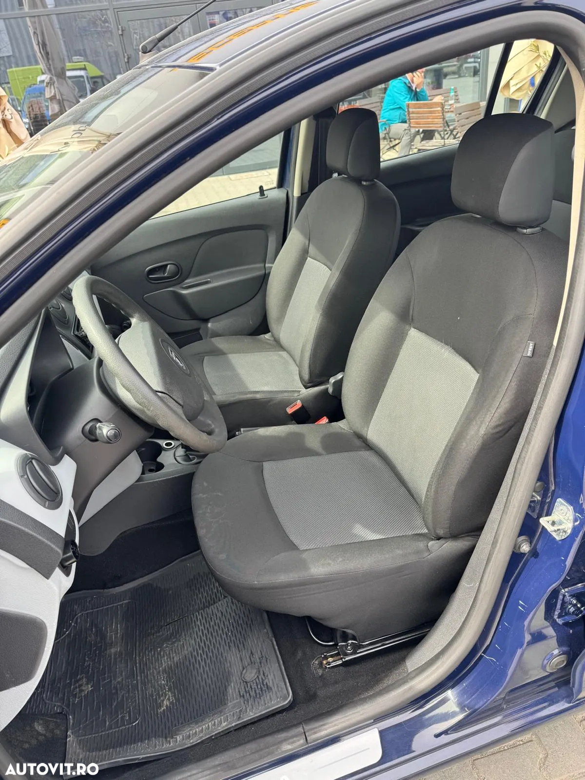 Dacia Sandero 1.2 16V 75 Essentiel - 10