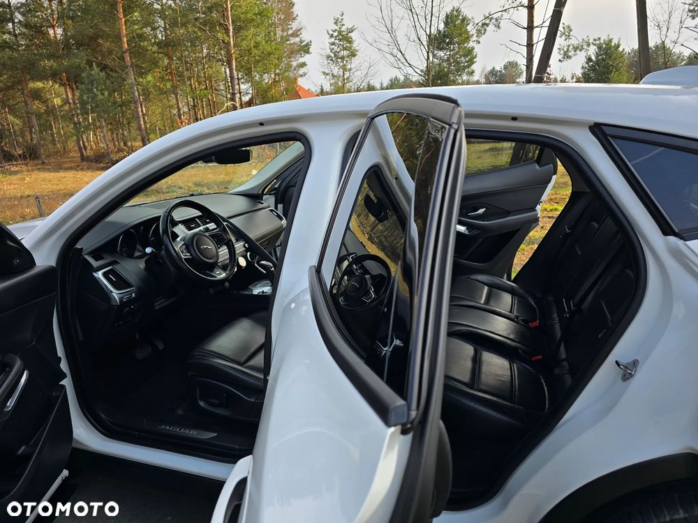 Jaguar E-Pace 2.0 i4D AWD R-Dynamic HSE - 19