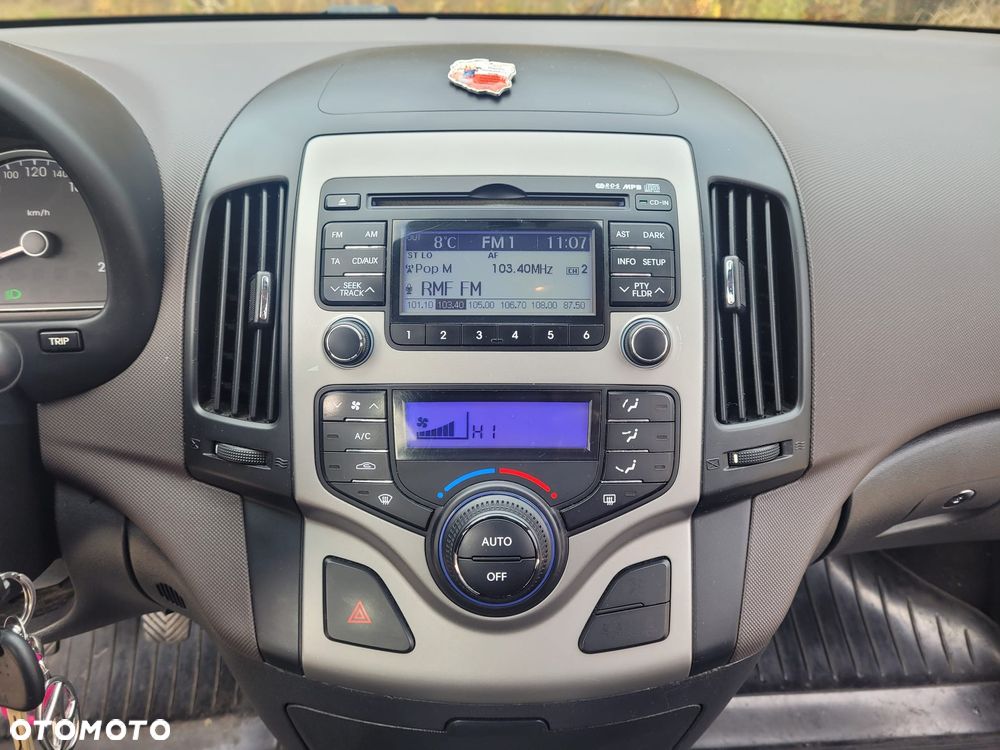 Hyundai i30 1.6 CRDi Classic + - 8