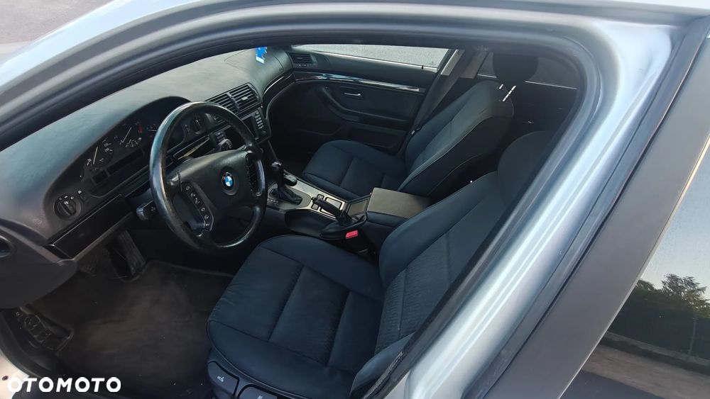 BMW Seria 5 - 15