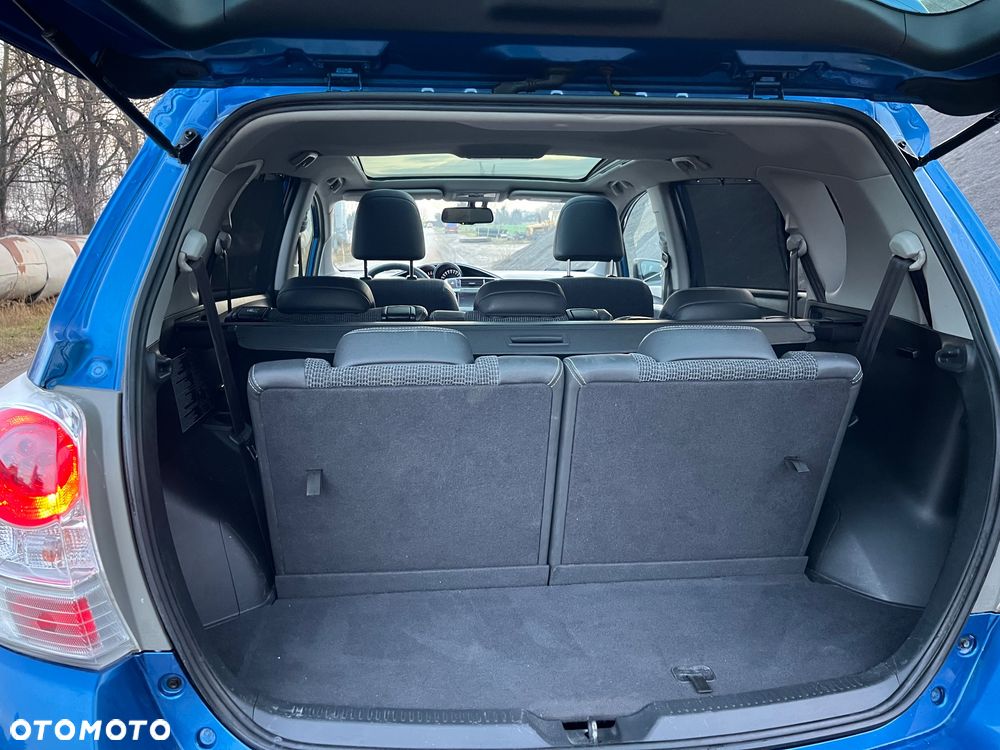 Toyota Verso 1.8 Executive - 24