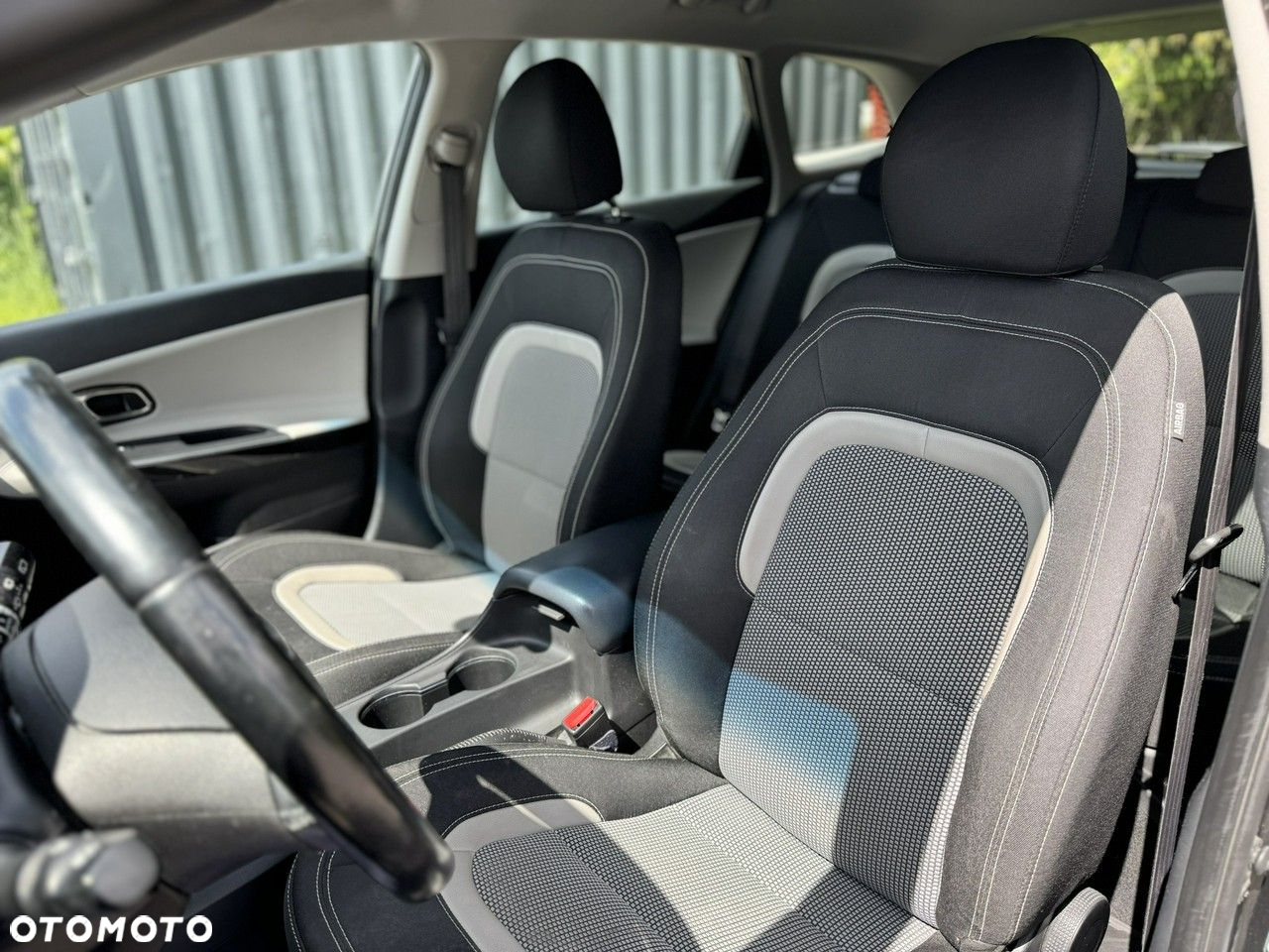 Kia Ceed Cee'd 1.6 Crdi Comfort + - 24