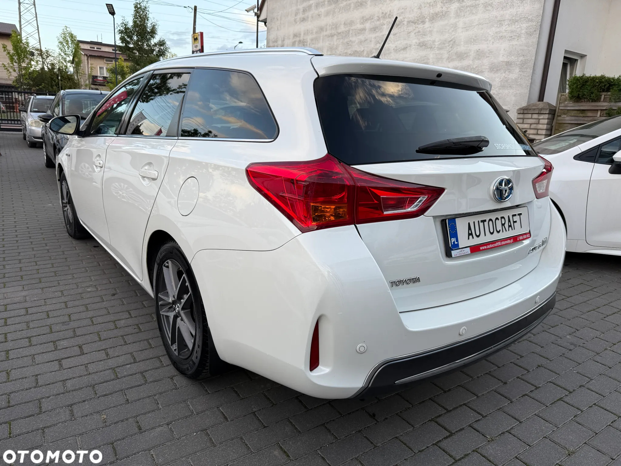 Toyota Auris 1.8 HSD Luna - 26