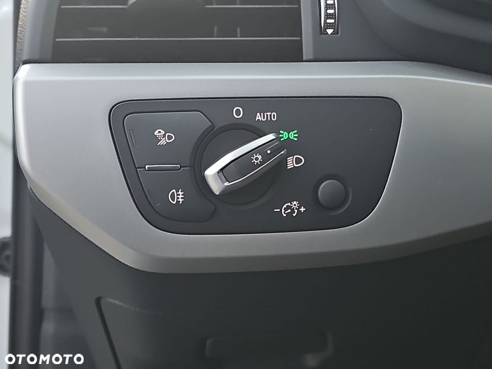 Audi A4 Avant 40 TDI S tronic - 19