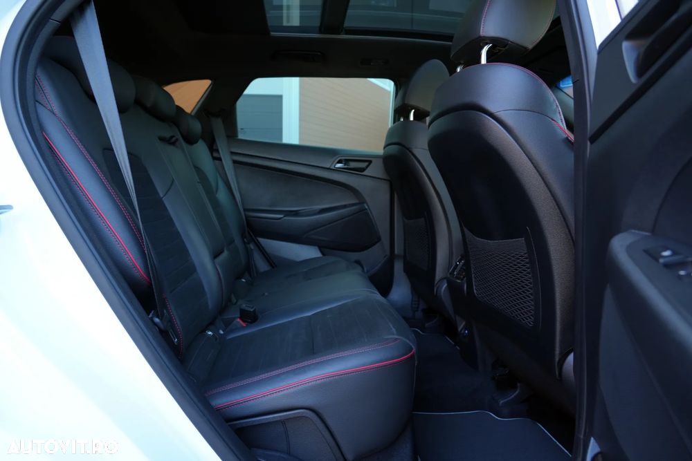 Hyundai Tucson blue 2.0 CRDi 4WD Aut. N Line - 10