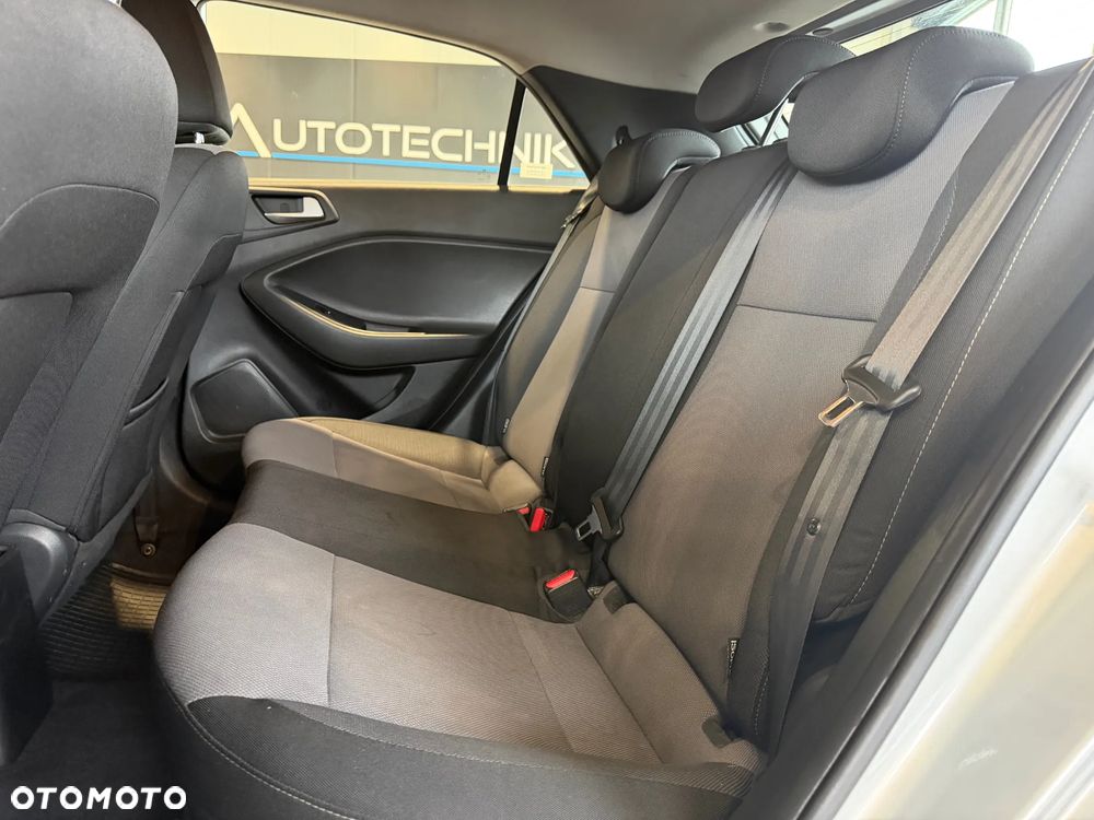 Hyundai i20 1.4 Active Premium - 15