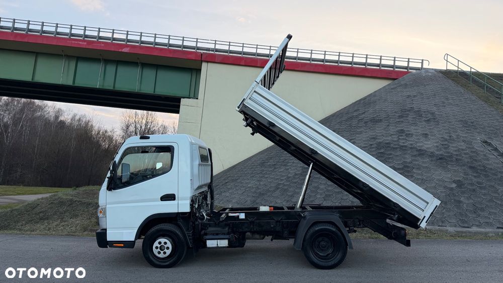 Mitsubishi Fuso - 31