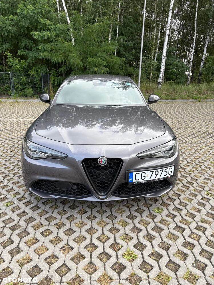 Alfa Romeo Giulia 2.2 AT8 Super - 2