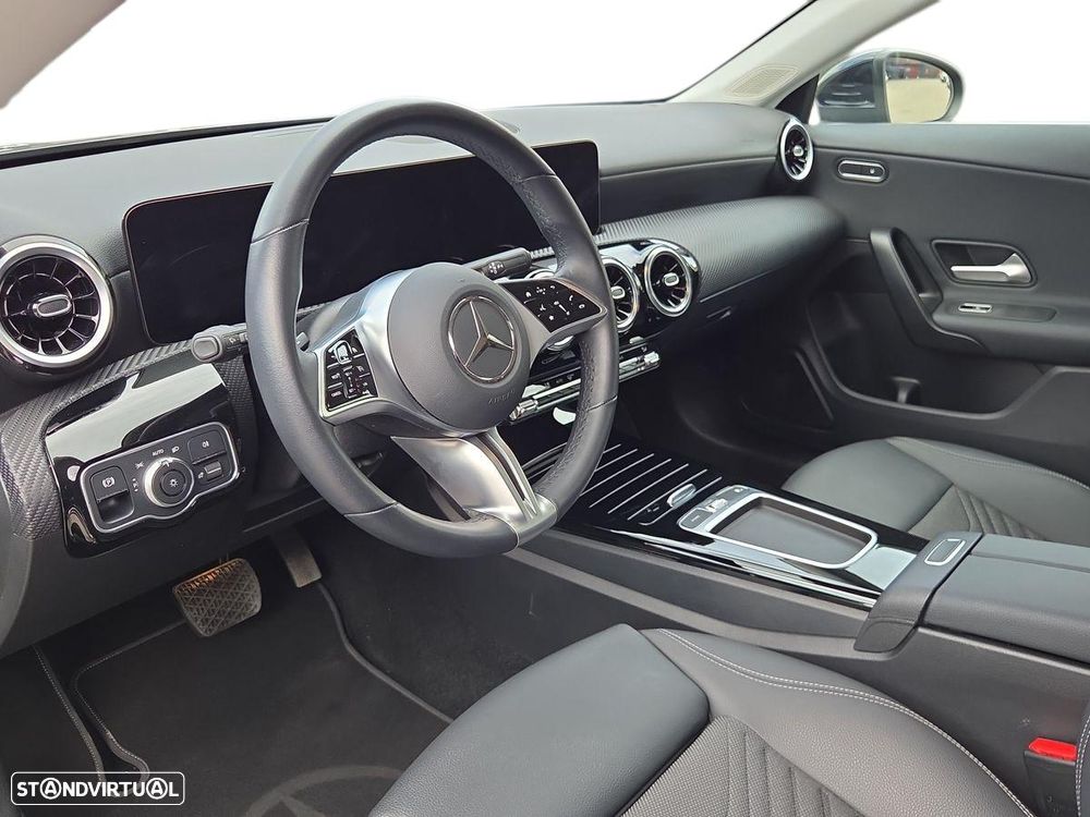 Mercedes-Benz CLA 180 d Shooting Brake Style Plus Aut. - 11