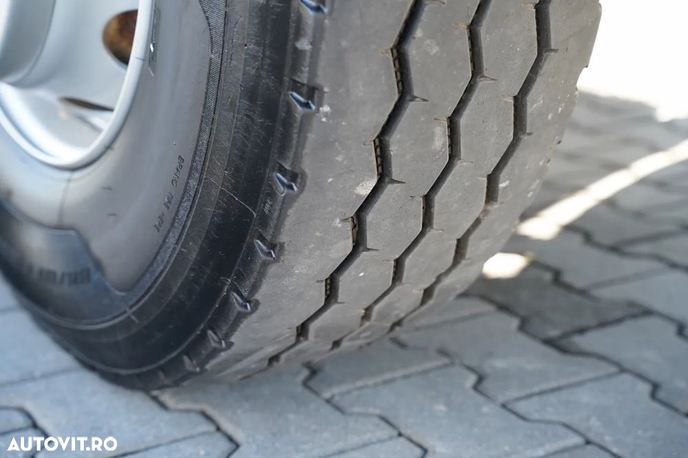 MAN TGS 41.440 / 8x8 / AUTOBASCULANTĂ CU BASCULARE PE SPATE - 5,9 M / CUTIE DE VITEZE MANUALĂ / - 21