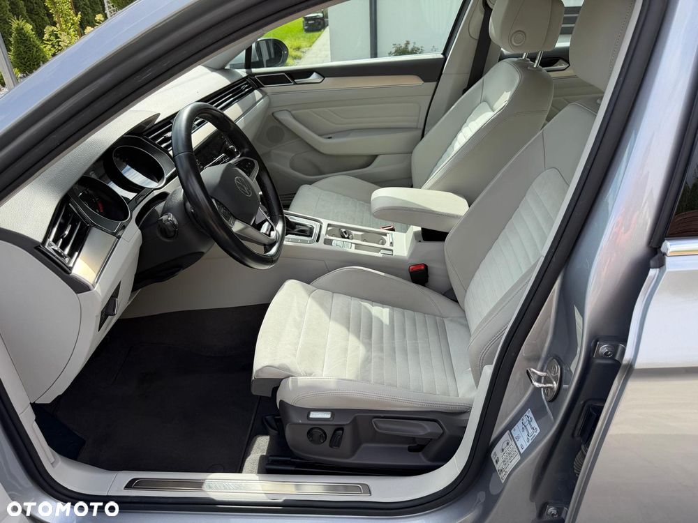 Volkswagen Passat 2.0 TSI 4Mot Elegance DSG - 18