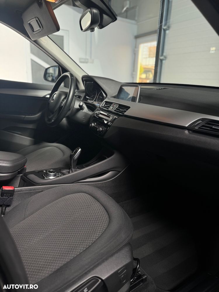 BMW X1 sDrive18i Aut. Advantage - 8