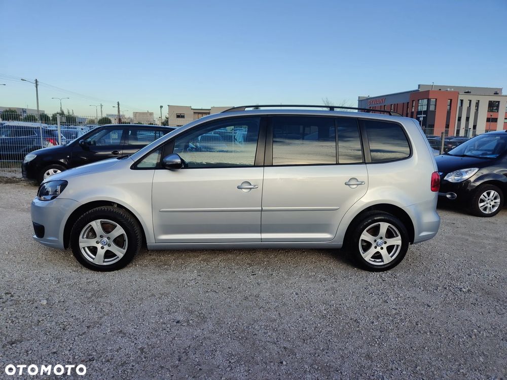 Volkswagen Touran 2015 photo 3