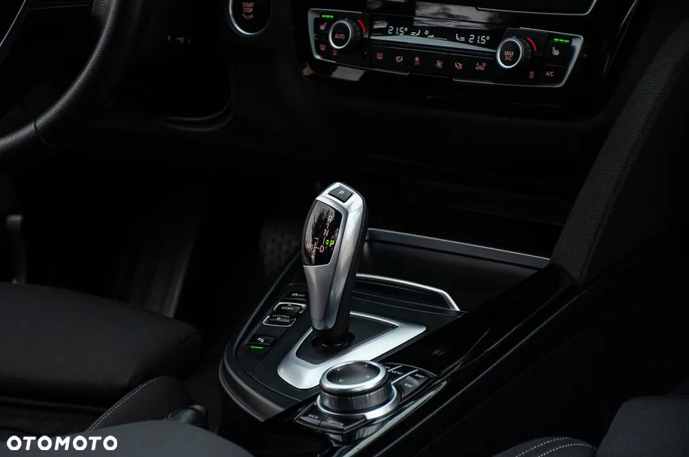 BMW Seria 3 318i GPF Luxury Line Purity - 19