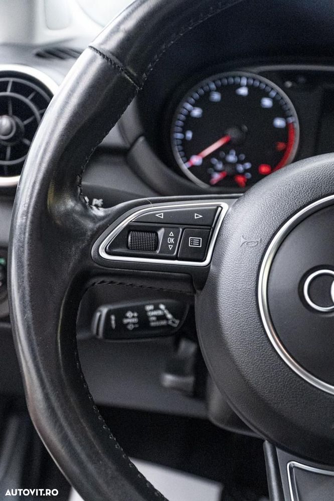 Audi A1 Sportback 25 TFSI S line - 21