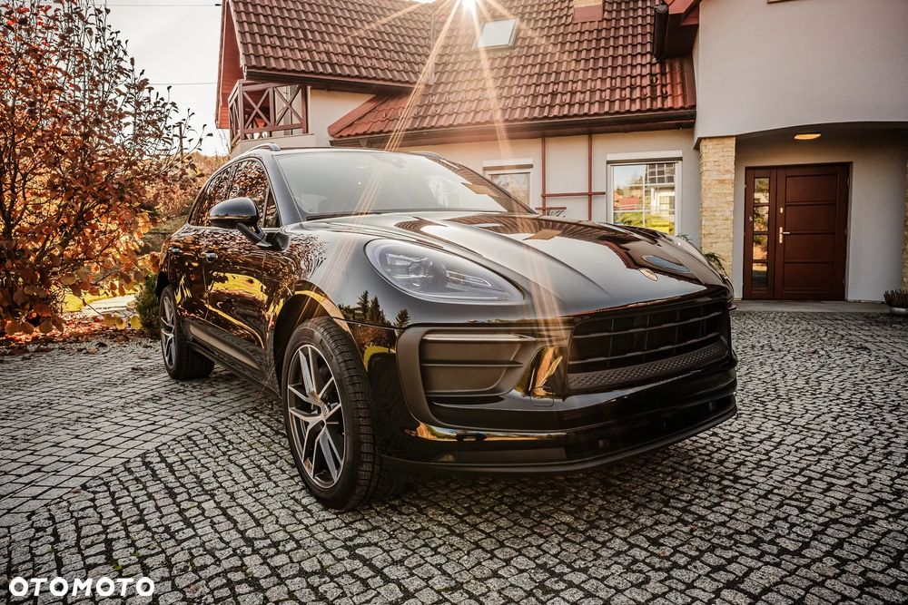 Porsche Macan Standard - 1