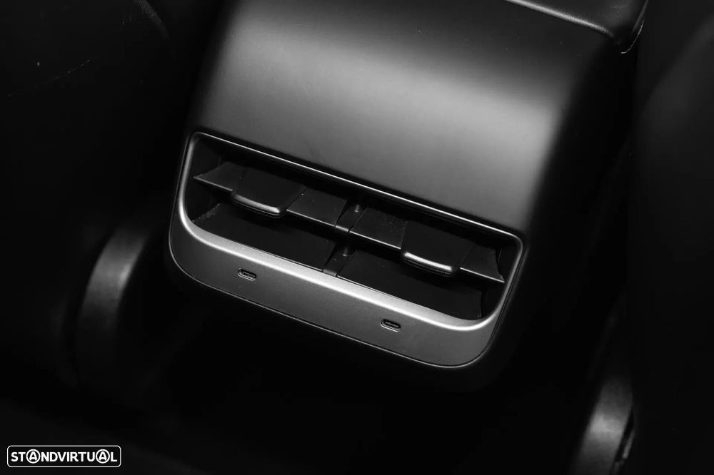 Tesla Model 3 Long Range AWD Dual Motor - 37