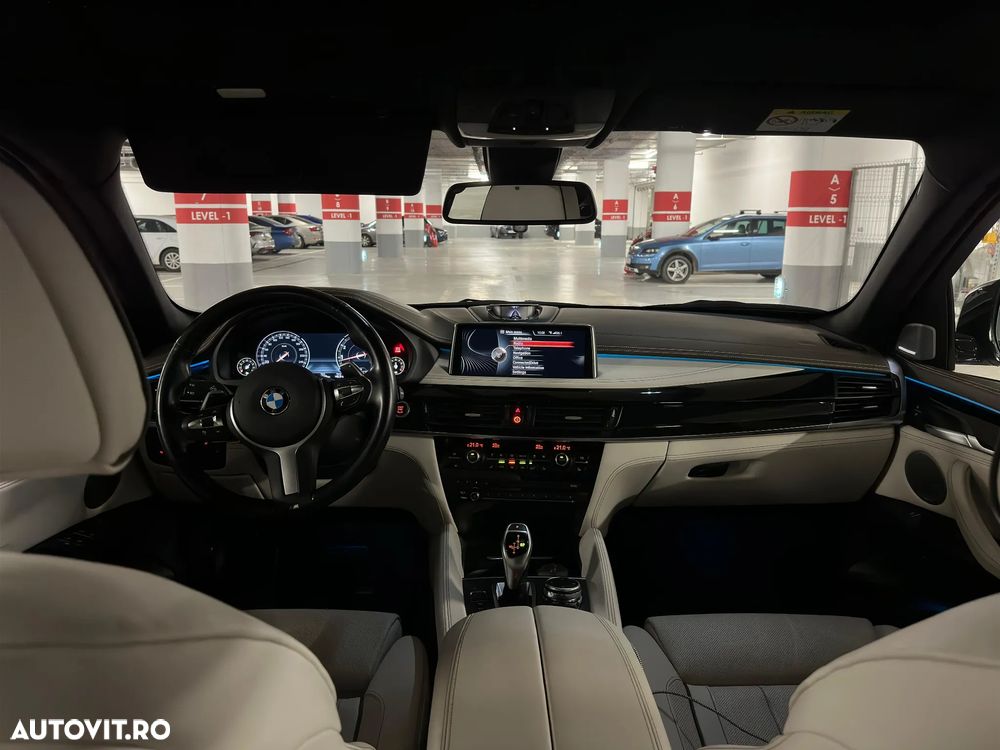 BMW X6 xDrive50i - 12
