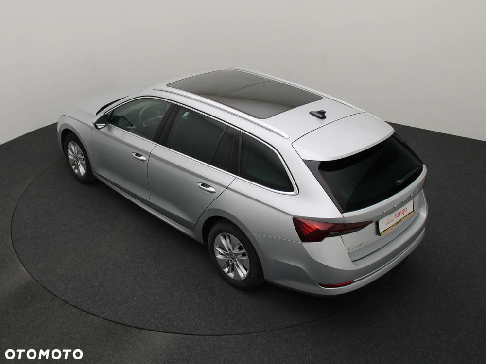 Skoda Octavia 2.0 TDI SCR Clever DSG - 12