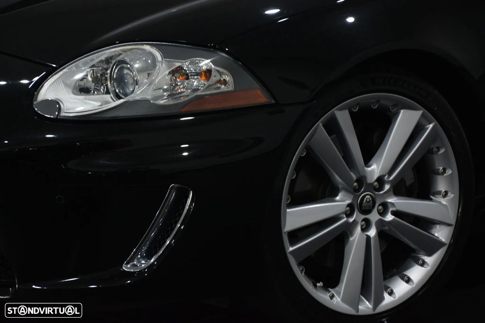 Jaguar XK 5.0 V8 Portfolio - 16