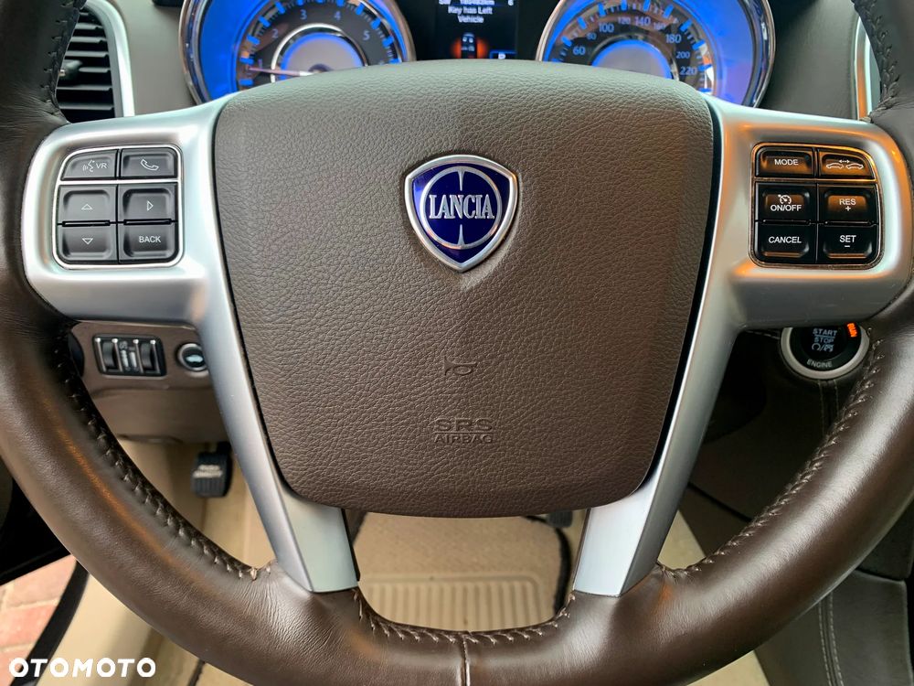 Lancia Thema 3.6 V6 VVT 24V Automatik Executive - 27