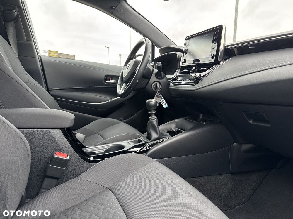 Toyota Corolla - 10