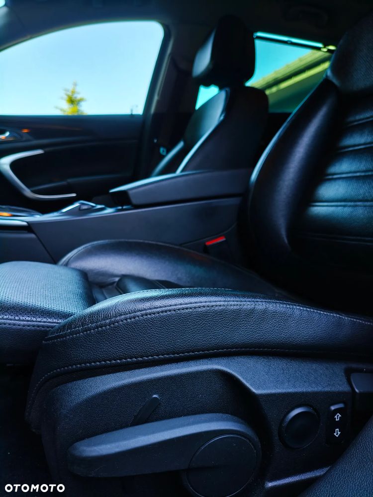 Opel Insignia - 24