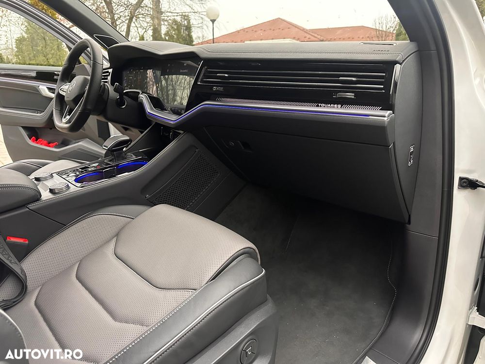 Volkswagen Touareg V6 TDI R-Style - 4