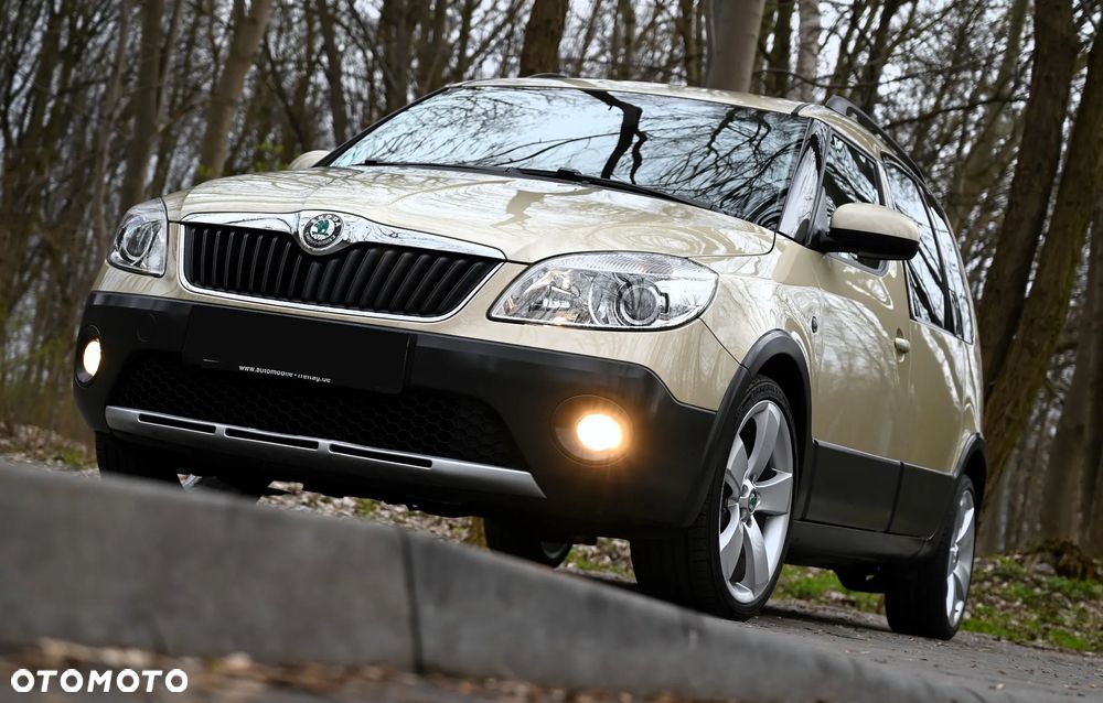 Skoda Roomster 1.2 TSI Scout PLUS EDITION - 1