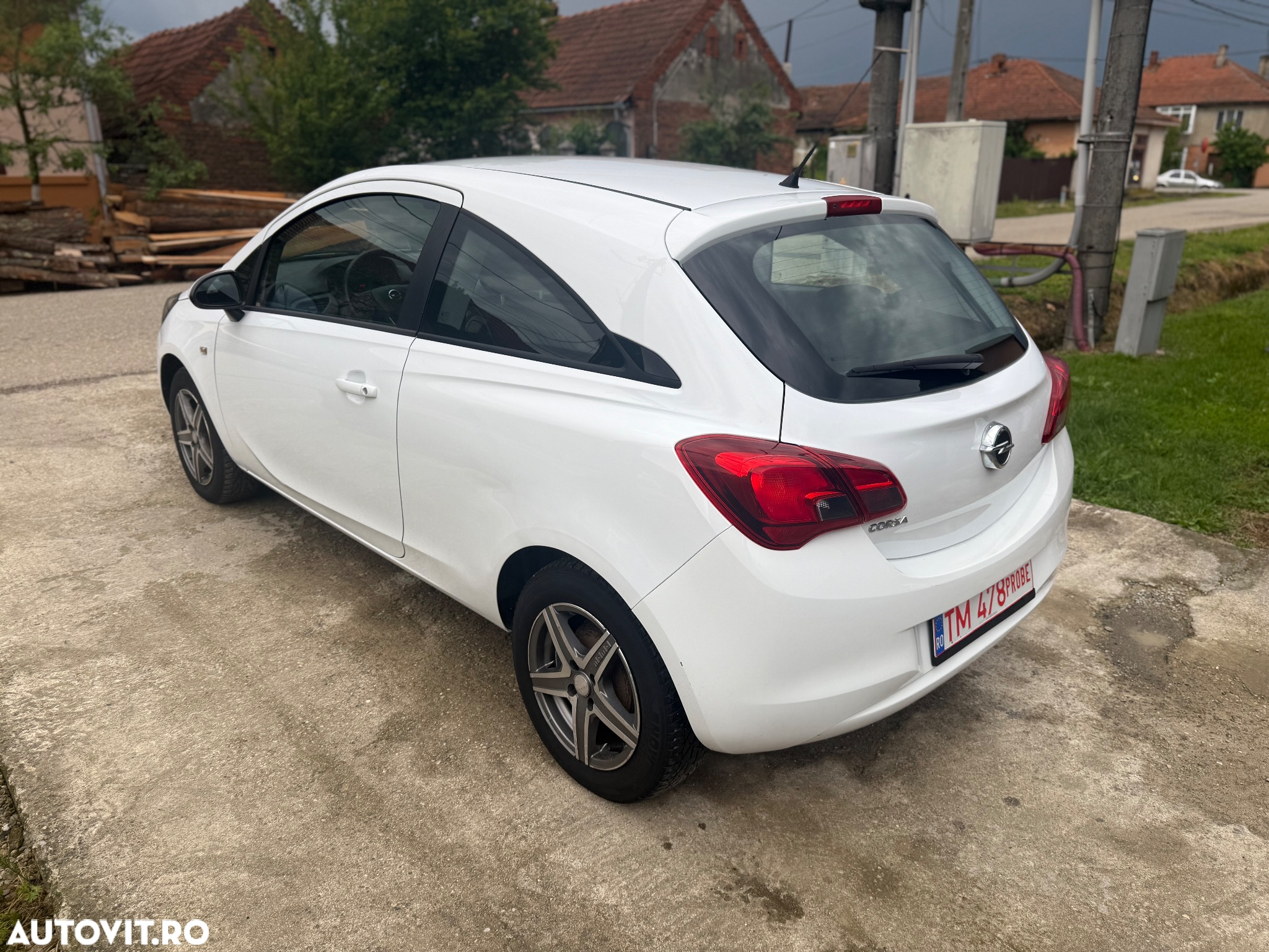 Opel Corsa Van 1.2 Twinport Ecotec - 3
