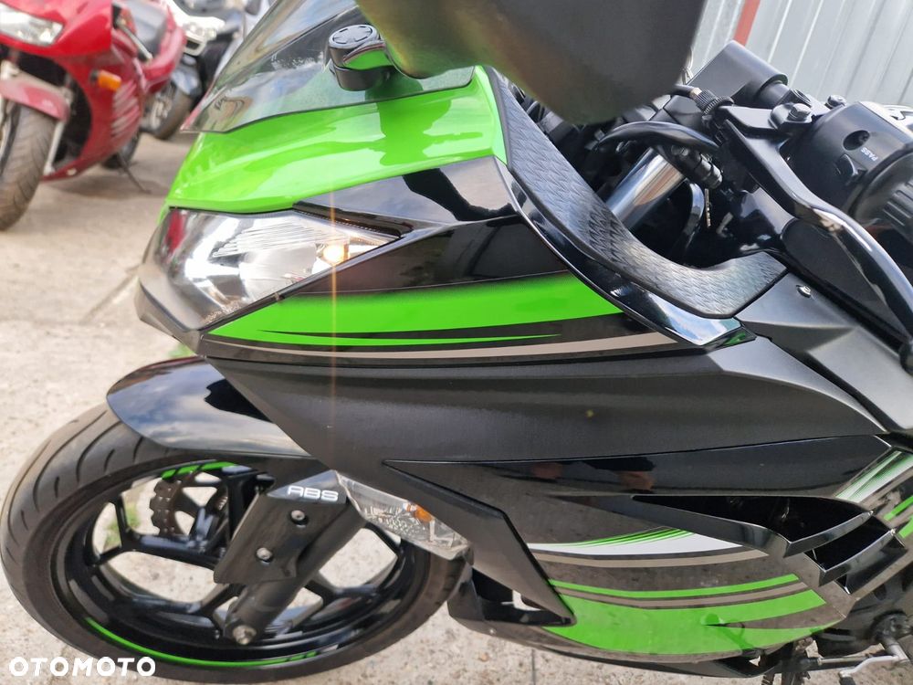 Kawasaki Ninja 300 ABS - 31
