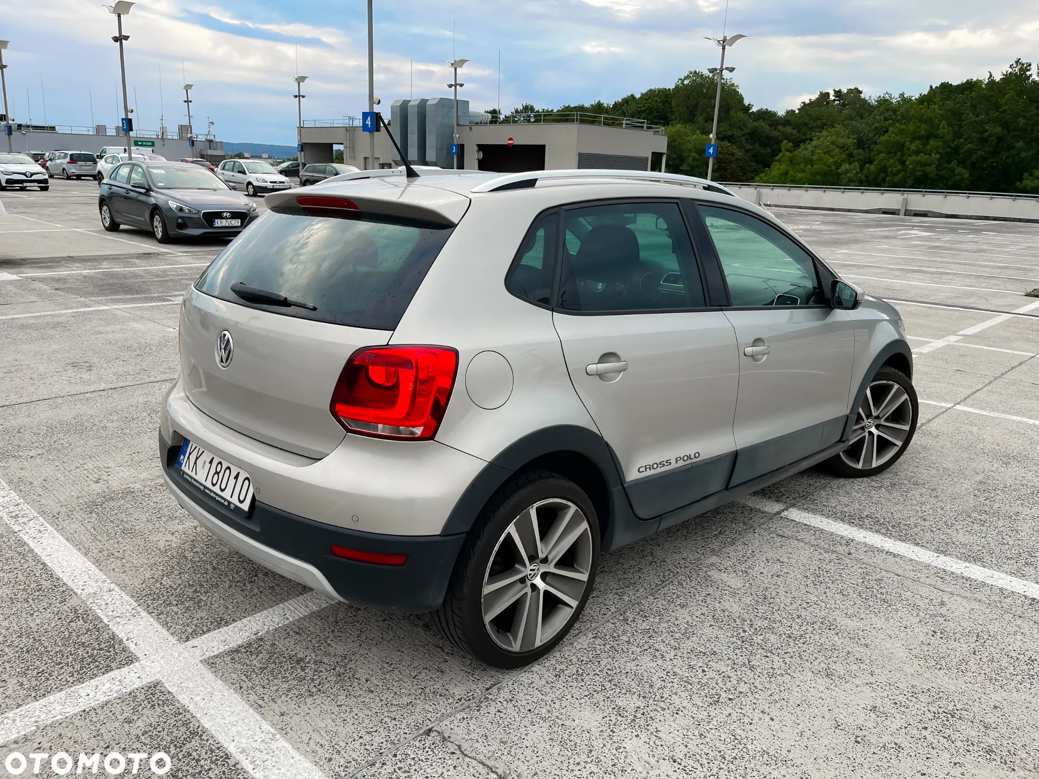 Volkswagen Polo 1.6 TDI Cross - 7