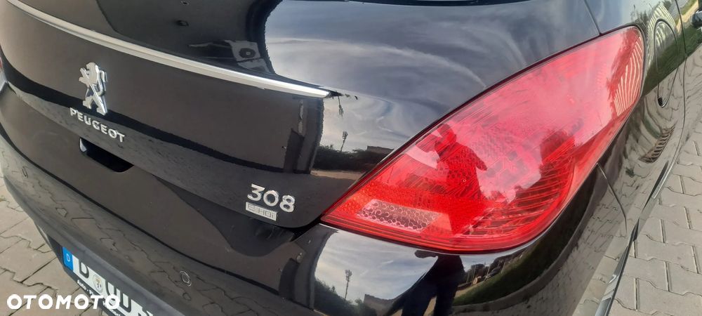 Peugeot 308 e-HDi FAP 110 Stop&Start EGS6 Allure - 22