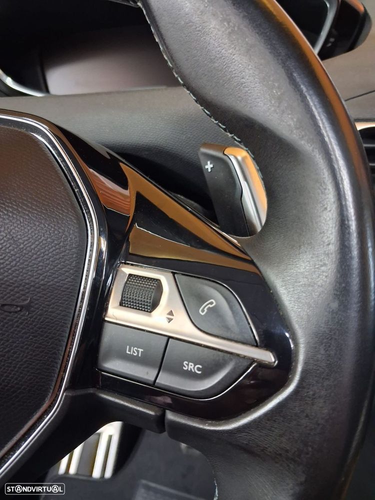 Peugeot 3008 PureTech 130 Stop & Start GPF EAT8 Crossway - 27