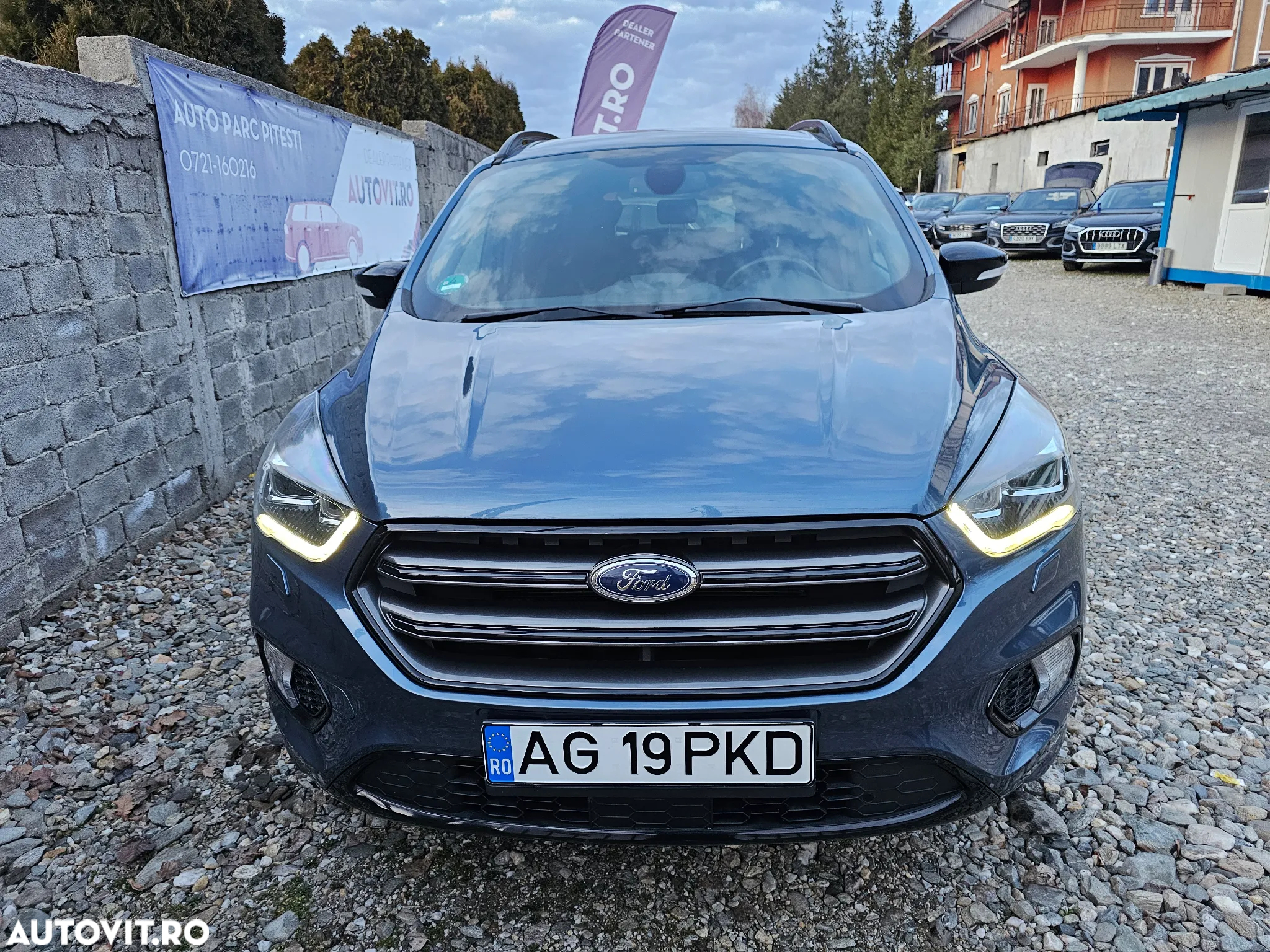 Ford Kuga - 15