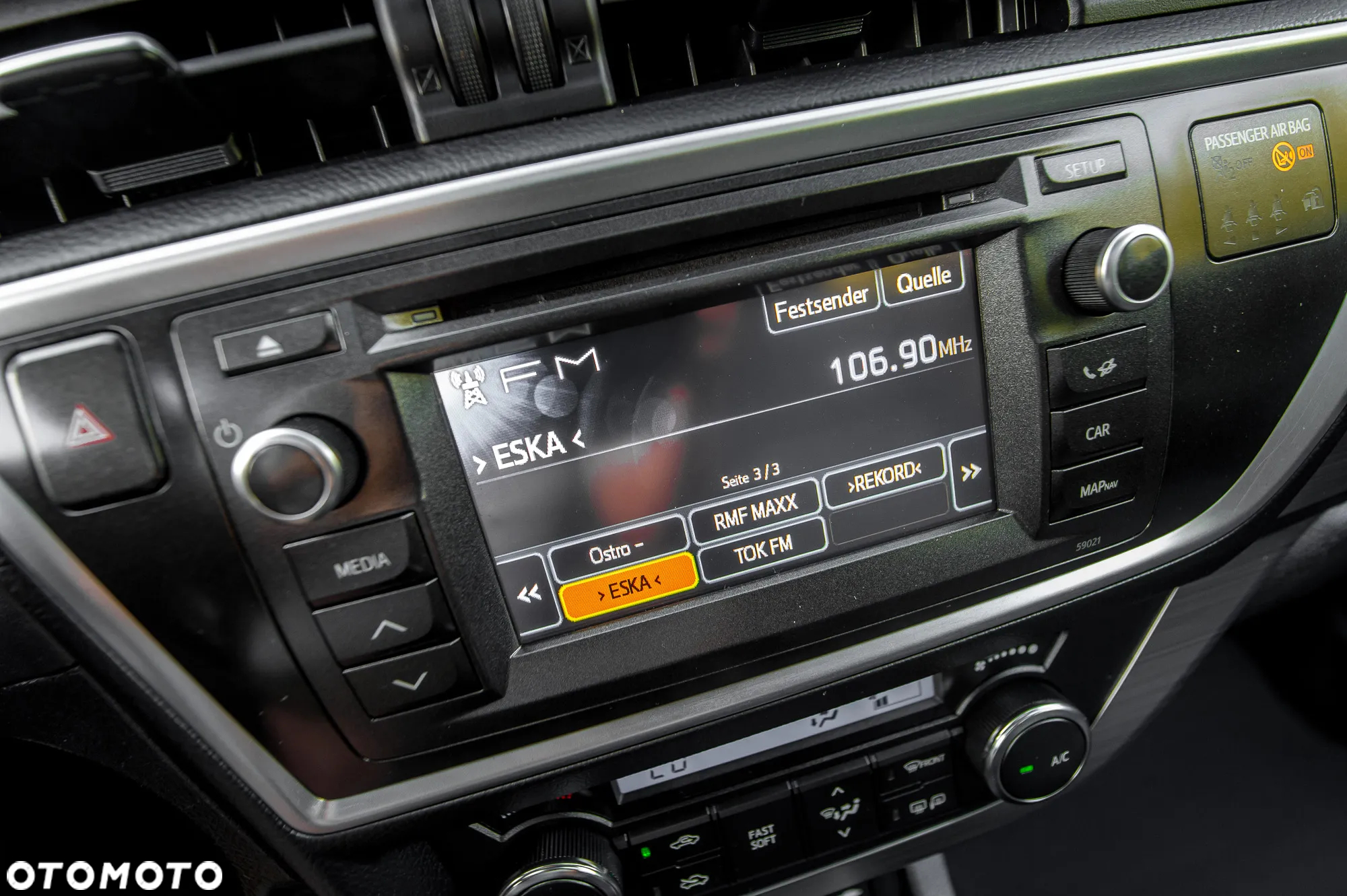 Toyota Auris - 24