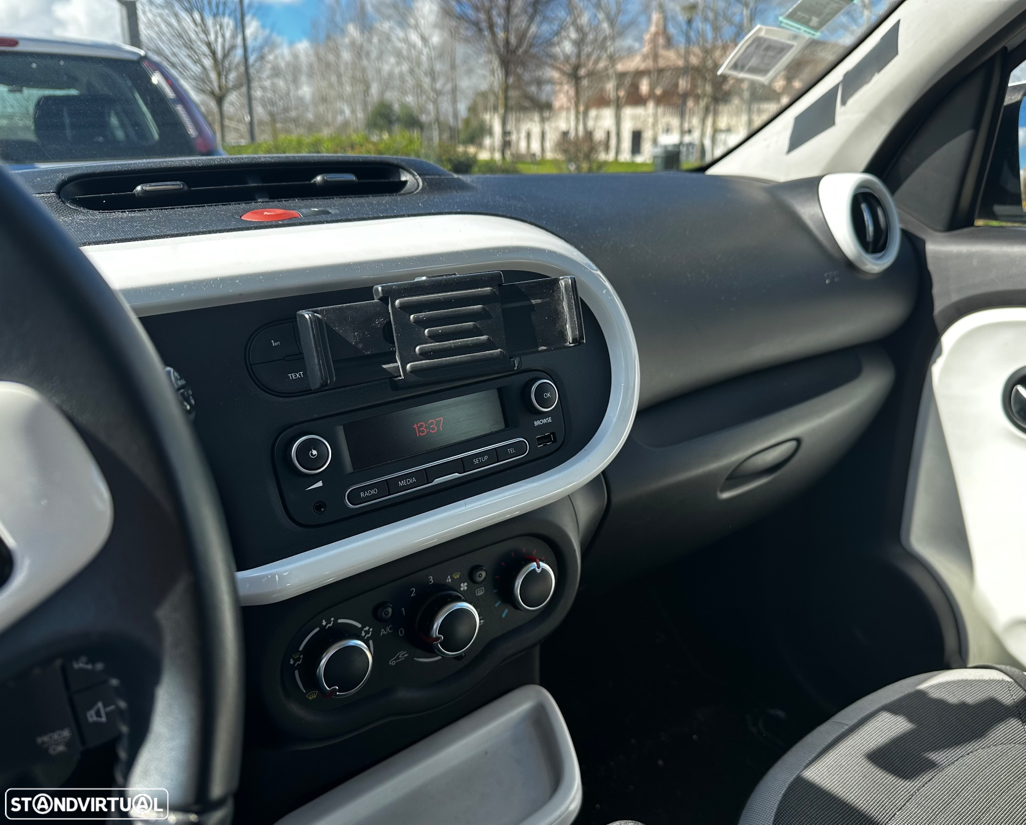 Renault Twingo 1.0 SCe Dynamique - 3