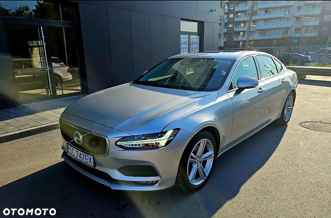 Volvo S90 T5 Momentum - 1