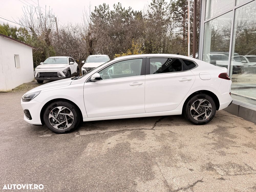 Hyundai i30 Fastback 1.5 T-GDI 140CP 7DCT MHEV Highway - 4