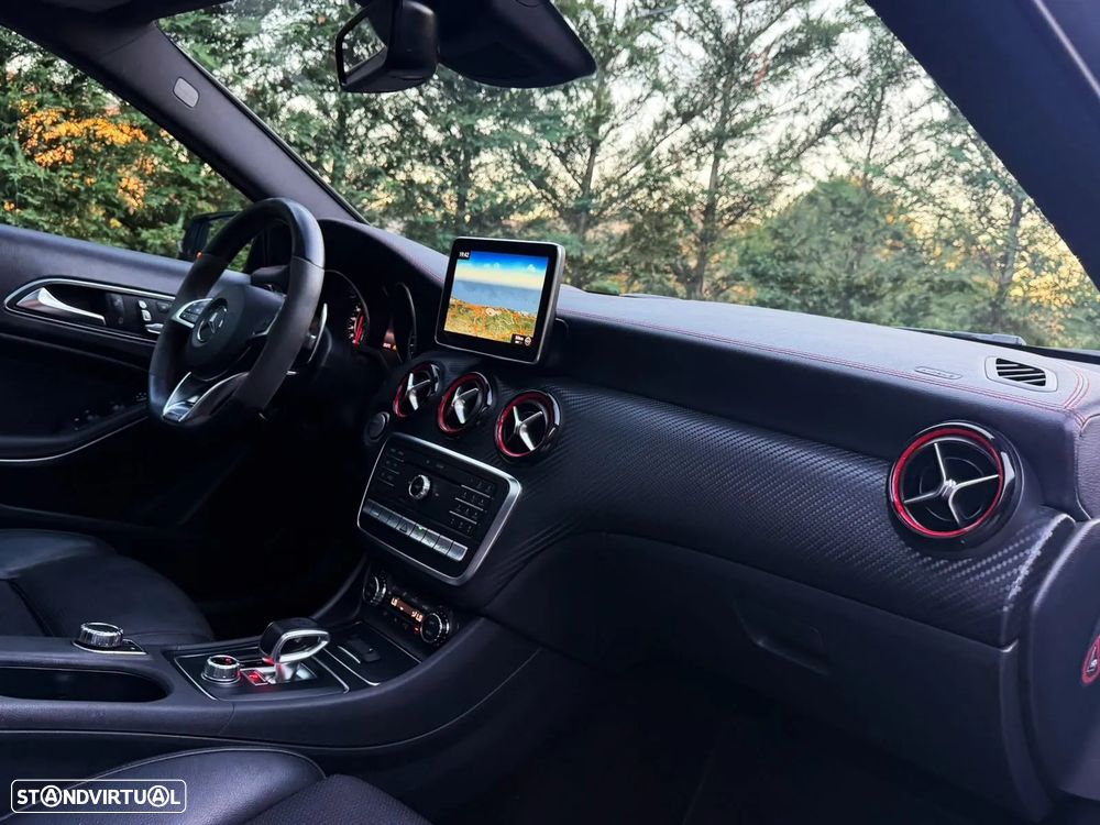 Mercedes-Benz A 45 AMG 4-Matic - 18